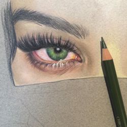 Eye detail 👁💚 @nisrinasbia #wip #drawing #realism #pencil http://ift.tt/2dCJa86