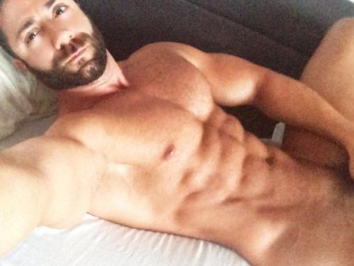 mystraightfriend:  Mystraightfriend.tumblr.com