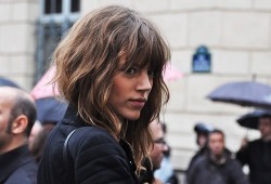 c-h-a-r-m-a-n-t:  Freja Beha Erichsen 