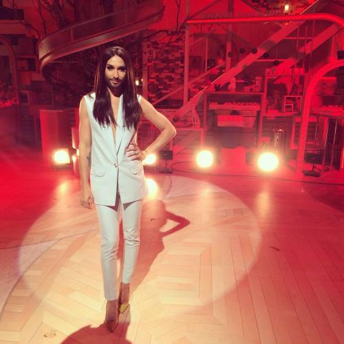 July 07, 2015Conchita is very busy in Japan at the moment and wears much pastel so far…Here s