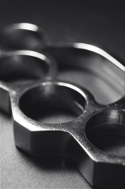 luvarus:  B&amp;W Brass Knuckles.