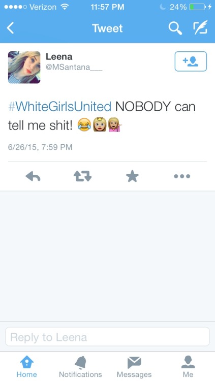 niasimone:  i-dontknow-ok:  mood : ^  But the other white girls response was on point though lol