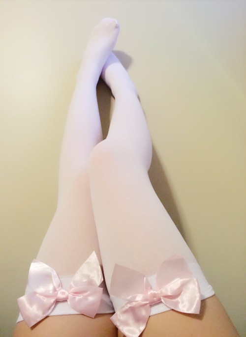 httpkitsune:  I feel most powerful in lingerie and thigh highs  ♡   