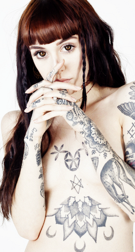 paramorefold:  Hannah Snowdon for LUXE Magazine