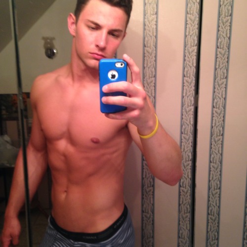 teensbodybuilding:  My friend Kyle is trying to get into fitness modeling and wanted me to send out some of his photos!
