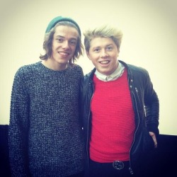 niallsmoney:  I love narry 