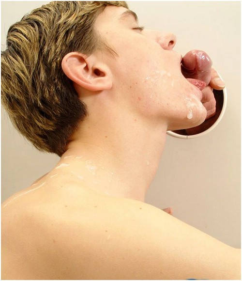 Mmmmmmmm…  What’s better than that moment when the anonymous cock you’ve been sucking at a gl