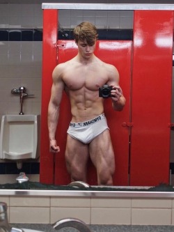 muscleteen:  You like it? Follow me @muscleteen