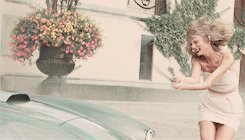 lunalovelight:                   ”Darling I’m a nightmare dressed like a daydream” 