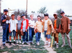 unknowndate:  fortune-no-fame:  koopz:  jennception:  Nostalgia Alert: The Sandlot Cast Reunites at Their Old Field  fuckkkkkkk  THIS REAL SHIT!  All those feels. 