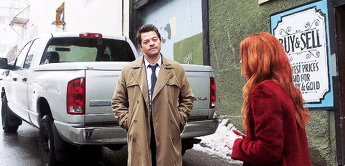 winchestersingerautorepair:inacatastrophicmind:Castiel and Anael in 14x17Really the best part ab thi