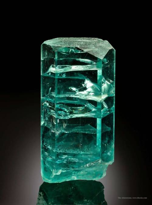 mineralia:Beryl variation Aquamarine from Brazil by The Arkenstone