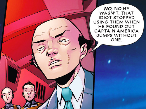 ohawkguy: deadpool bi-annual #captain america: the worst role model (via killerville)