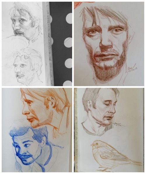 wisesnail:  It’s come to my attention that I haven’t properly shared the sketches that were in the video I posted a while ago…  So have some Hannibal, Hamilton, random hands and smudges because I’m hopeless 💙