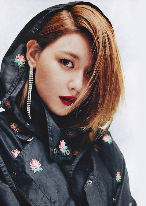 sooyyoung: sooyoung x wkorea