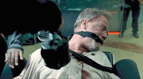 ropermike:Louis Herthum in Westworld - “Phase Space”. More pics here.A now-ruthless Teddy executes a