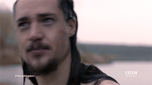 hotfamousmen:  Alexander Dreymon