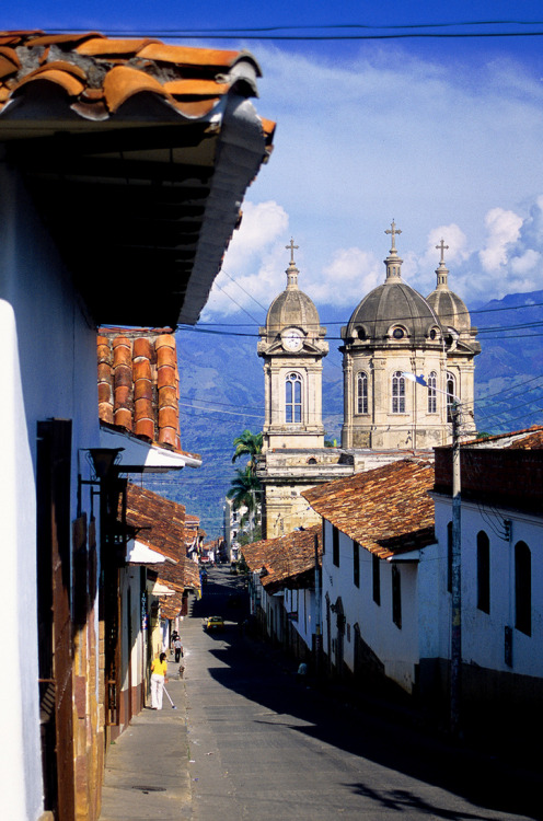 westeastsouthnorth:Socorro, Colombia