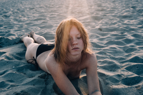 emanueleferrariph:  Valeria photo by Emanuele Ferrari