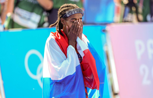 Sifan Hassan Of The Netherlands Celebrates Winning The Women's Marathon.Sifan Creates History In Paris