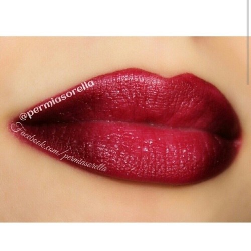 #fbf of my Red Gradient Lips. Used: the darkest red in @nyxcosmetics lip palette “Red Rediscov