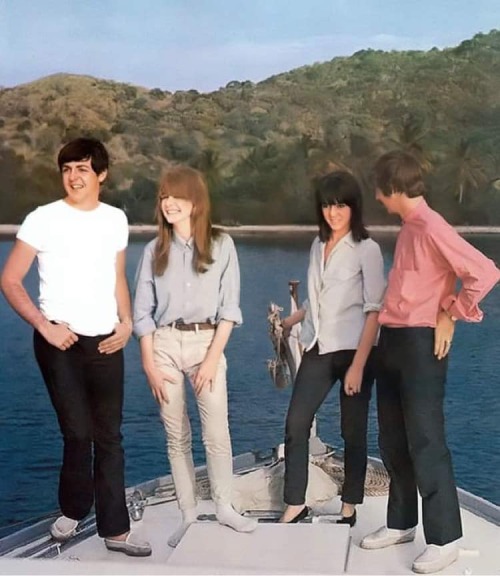 luharibol: Ringo/ Maureen/ Paul & jane Asher May 7, 1964 - Sailing off St. John in the Virgin Is