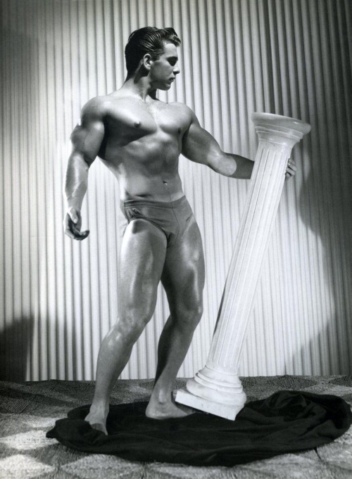 ALEX ARONIS