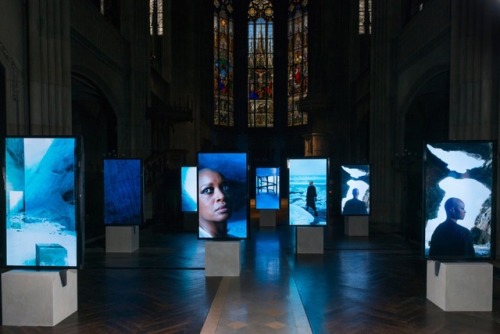 formschon: isaac julien