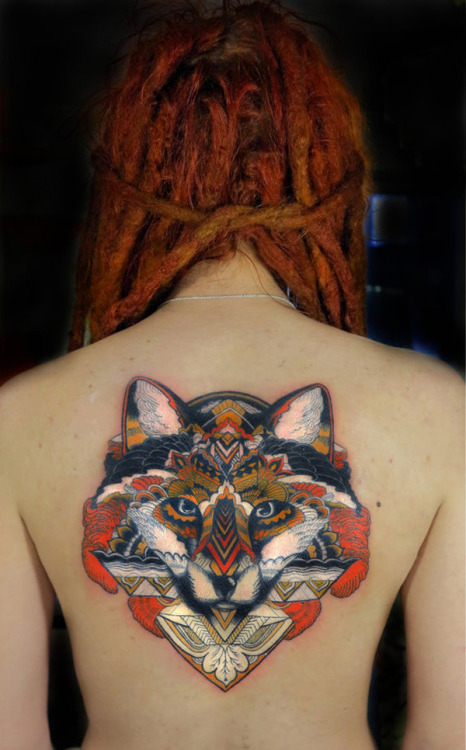 qualitytattoos:  Anyone know the artist? 