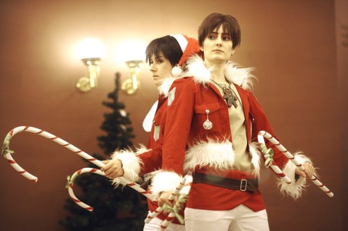 Merry Christmas! Christmas Shingeki no Kyojin Eren Jaeger Corporal Levi RIvaille