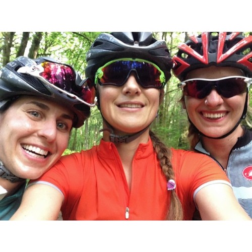 abbylwatson: With this crew, riding skills > selfie skills. (at Saltzman Road)