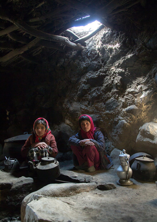 Wakhi girls inside their house in the Pamir mountains, Big Pamir, Wakhan, Afghanistan. Taken on Augu