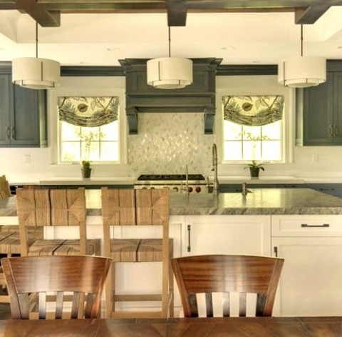 Dining Kitchen In New YorkExample Of A Mid-sized Country Eat-in Kitchen With A Farmhouse Sink, Shaker