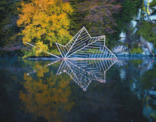 01030104: culturenlifestyle: Land Art Installations Aesthetically Disrupt The Natural Scene German p