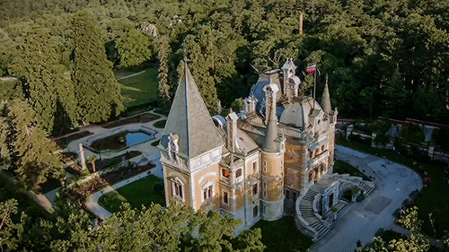 memory-of-the-romanovs:  THE MASSANDRA PALACE | Crimea | Russia. The Massandra Palace