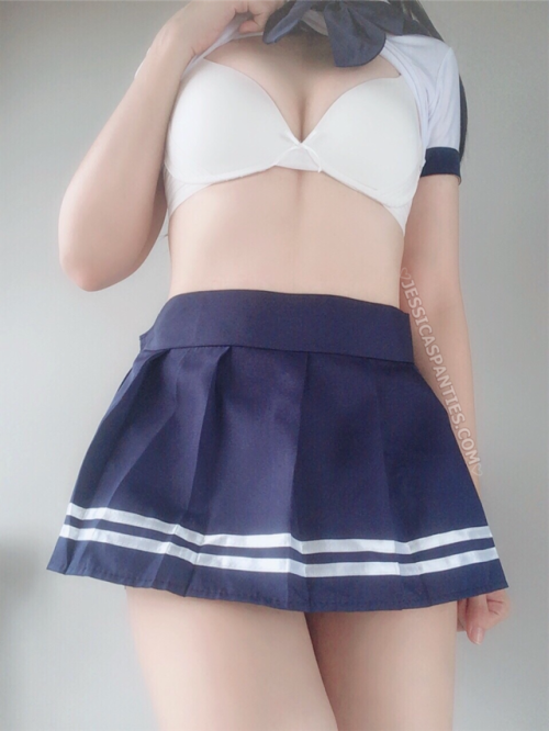 jessicaspanties: Lewd School GirlKon'nichiwa Hentai suru I found this japanese school girl outfit at