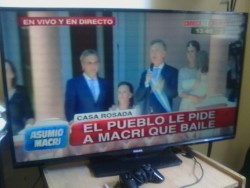 argentinabizarra:  Gracias a todxs lxs mostrxs que están haciendo la cobertura en vivo para ARGENTINA BIZARRA. 
