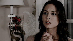 faye-chamberlain:make me choose ✿ anonymous asked:↳ caroline forbes or spencer hastings
