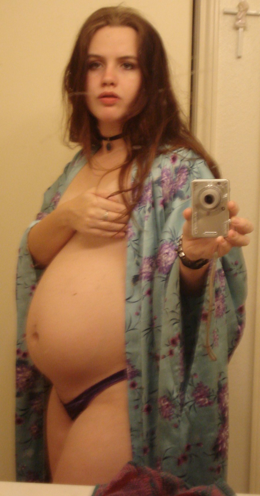prettypreggiethings:  http://prettypreggiethings.tumblr.com/  #pregnant #beautiful