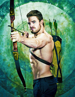 homosf:  skyewardsold-blog: Arrow - Entertainment Weekly - March 29 2013  (via TumbleOn) 