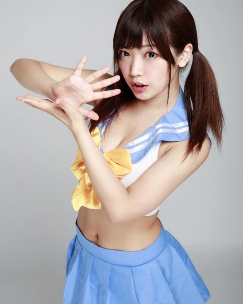 dodoh333:藤田恵名 (MCビキニ)
