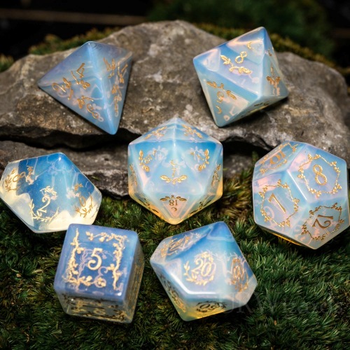 bixbiboom: thepastelpriestess: dnd-apothecary: sosuperawesome: Plant Vine Patterned Dice Sets UR