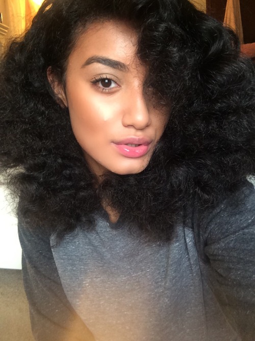 gardeniaaa:  I love my hair like this 🐩 