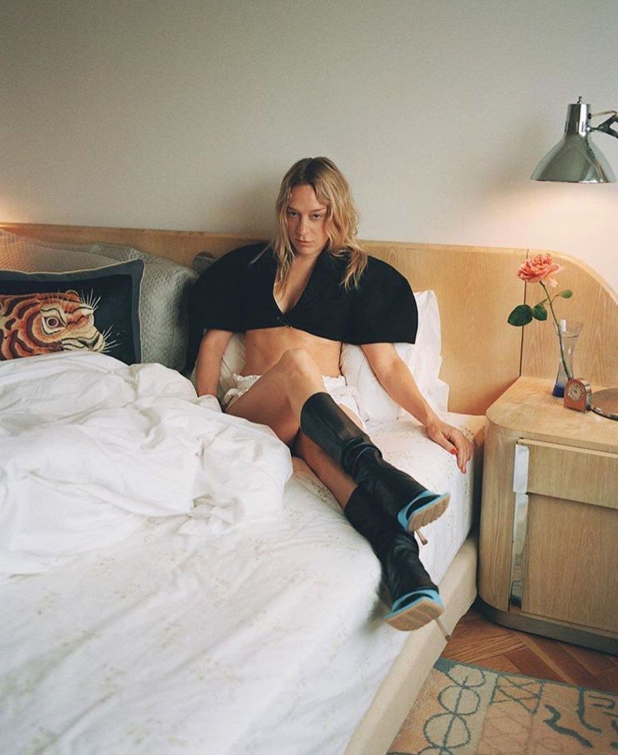 kate-jam-and-diamonds:
“Chloe Sevigny by Brianna Capozzi
”