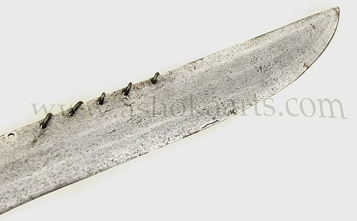 elusivemulatto:  art-of-swords:  Nayar Sword Dated: circa 18th century Place of Origin: