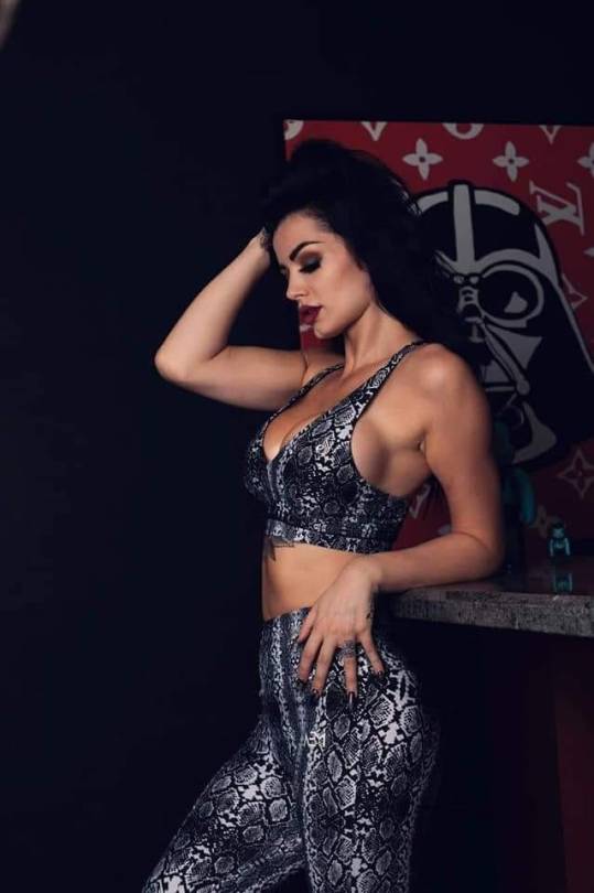 Bevis sexy saraya-jade WWE Superstar