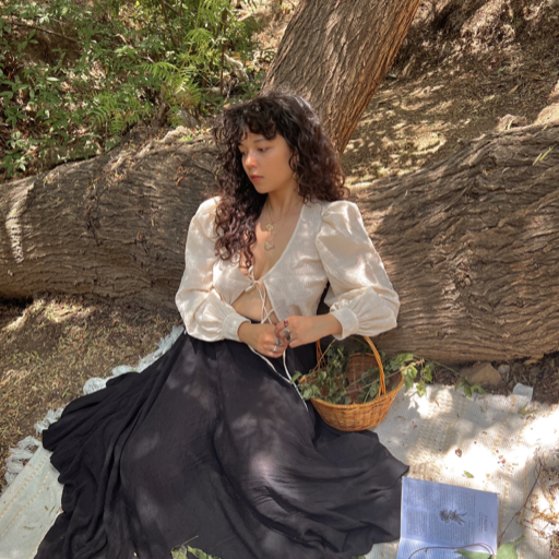 nikkas-cottage:My Persephone photoshoot for my interview with Goddess Provisions ✨
