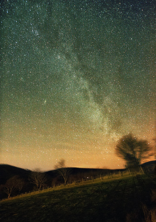 brutalgeneration:  Milky Way in Ponterwyd (by _asv_) 