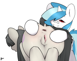 insane-pinkie-pie:  mlpafterdark4ever:  It’s goddamn Octavia. P3RRO  Some Tavi and Vinyl  Why dose grey look so good &gt;///&lt; 