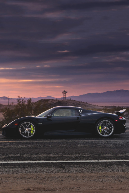 themanliness:  HRE x 918 Spyder | Source adult photos